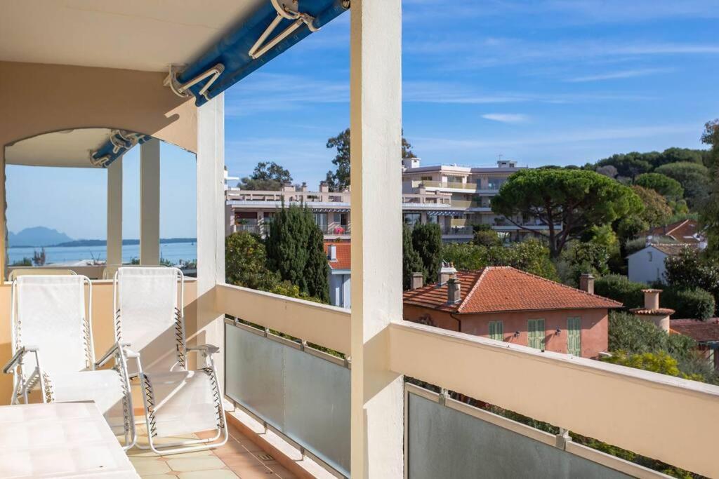 アンティーブA6- 2 Bdr Incredible Sea View - Ac, Garage & Terraceアパートメント エクステリア 写真